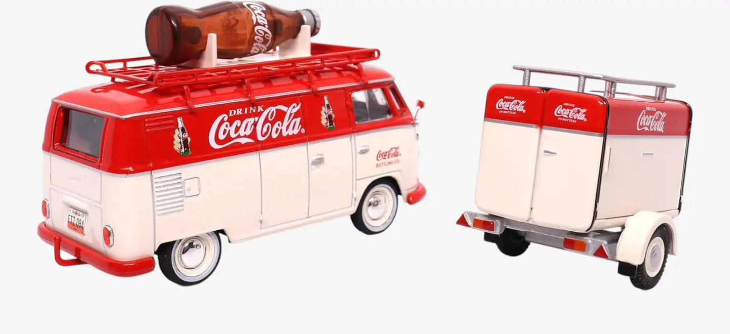 Машинка литая коллекционная модель по лицензии Coca-Cola 1960 VW T1 Kombi Van with Trailer — 2