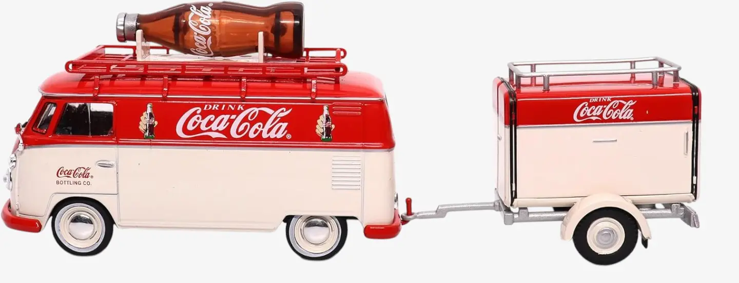 Машинка литая коллекционная модель по лицензии Coca-Cola 1960 VW T1 Kombi Van with Trailer — 3