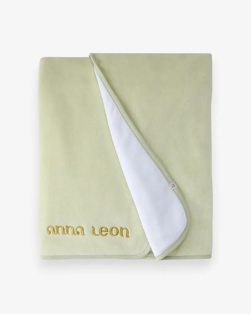 ANNA LEON — Плед